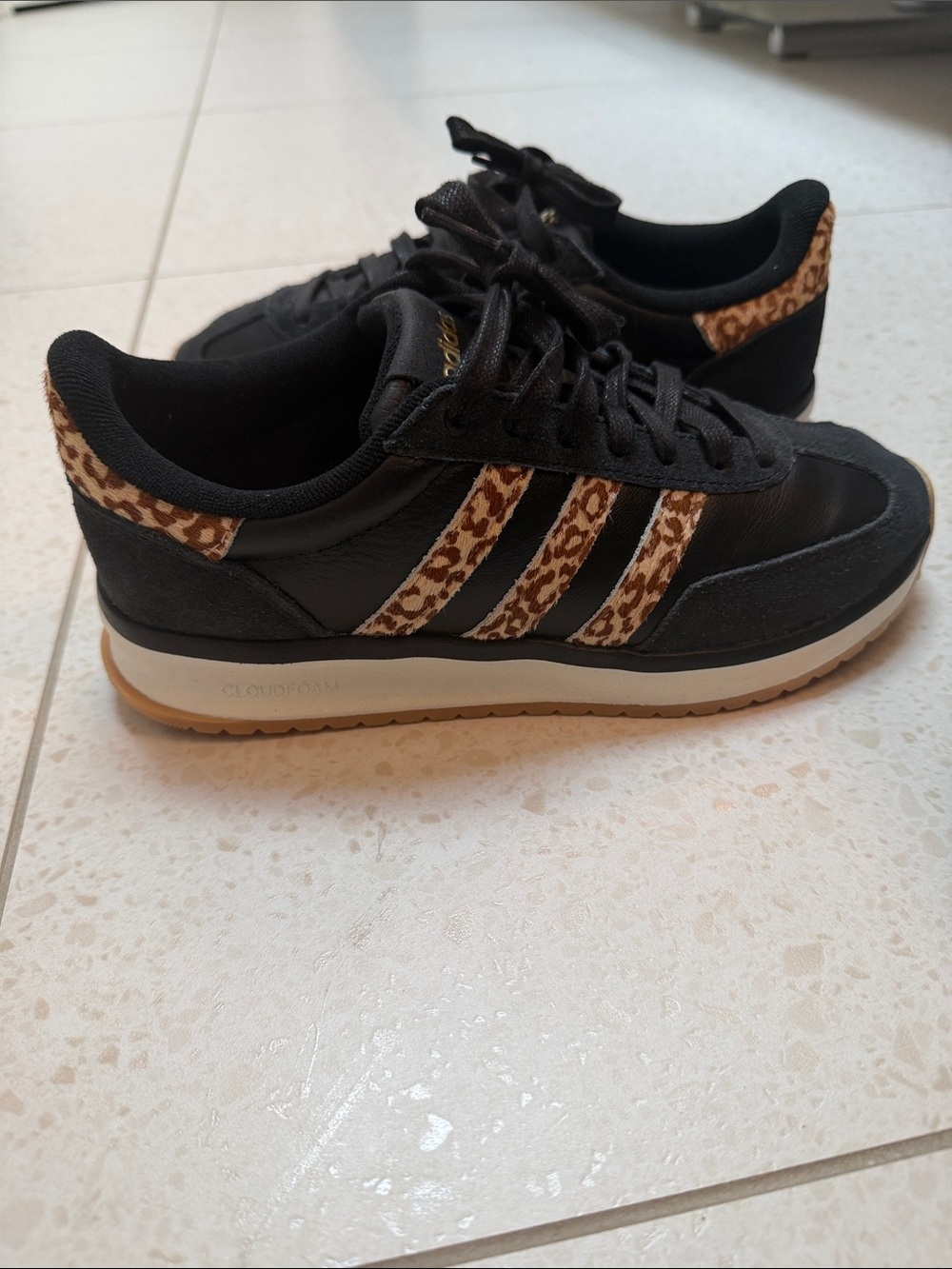 adidas retro comfort Black Sneakers with Leopard Print Stripes (sz8)
